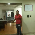 La imagen 1 de la Empresa CORPORACIÒN D&E DECORACIÒN Y MANTENIMIENTO DE INTERIORES S.A.C. Vidrios Templados en Lima LAM