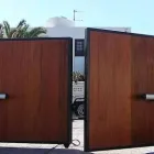La imagen 4 de la Empresa G Y G PUERTAS AUTOMATICAS Puertas y sistemas de puertas en Lima LAM