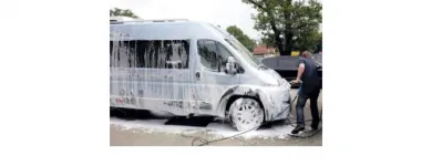 La imagen 2 de la Empresa CARWASH Y LUBRICENTRO MANTARO Lavadero de coches en Lima LAM