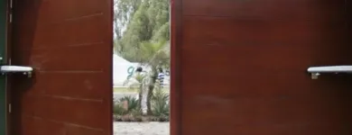 La imagen 1 de la Empresa G Y G PUERTAS AUTOMATICAS Puertas y sistemas de puertas en Lima LAM