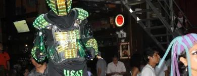 La imagen 2 de la Empresa NOCAUT MARKETING. COMUNICACIÓN Y PUBLICIDAD Zancos en Chiclayo Lambayeque