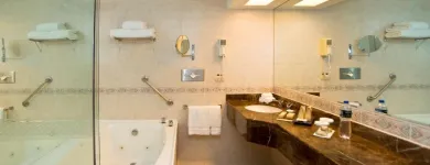 La imagen 20 de la Empresa RADISSON HOTEL SAN ISIDRO Radisson en San Isidro LAM