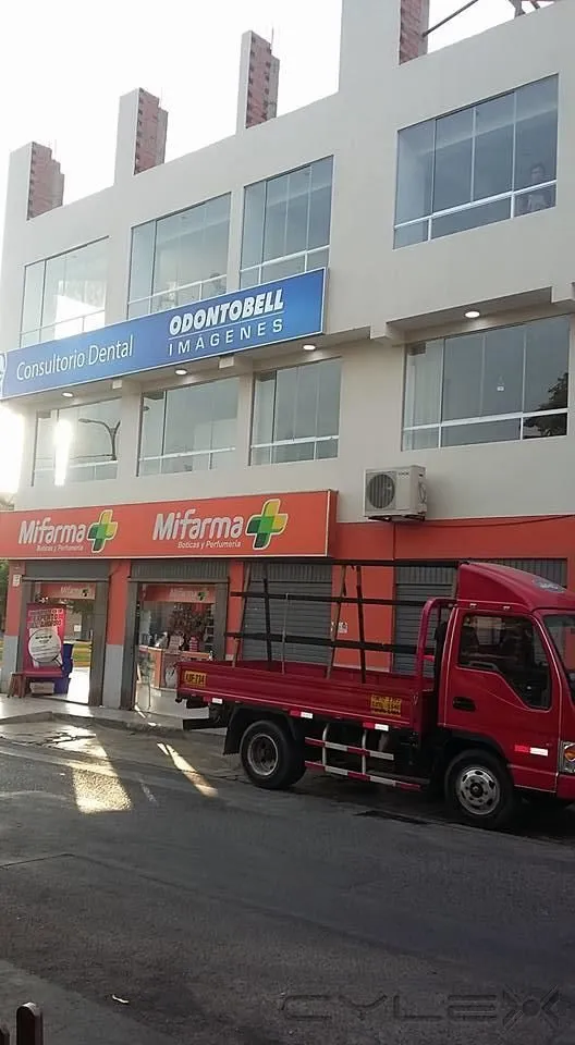 La imagen 10 de la Empresa CORPORACION DE VIDRIOS Y ALUMINIOS SAYAS DE: INVERSIONES SAYAS SAC