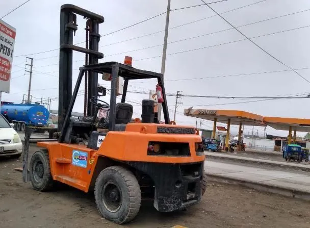 La imagen 2 de la Empresa MONTACARGAS Y GRUAS JL EIRL