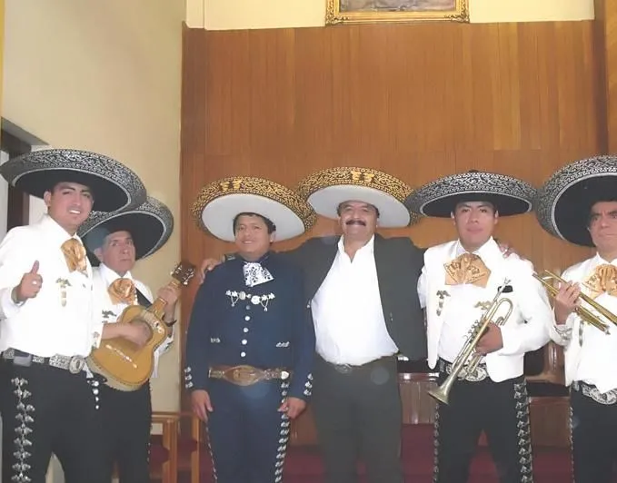 La imagen 3 de la Empresa MARIACHI LOS GAVILANES PERU