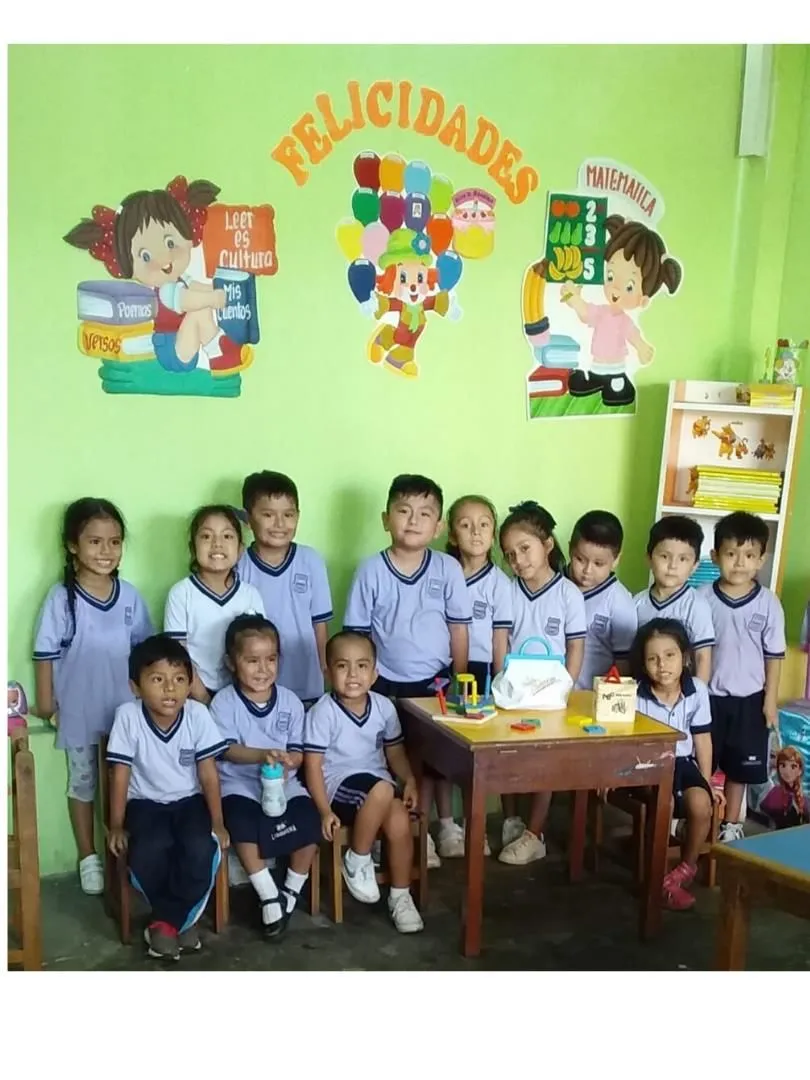 La imagen 1 de la Empresa IEP COLEGIO CRISTIANO LUMBRERA